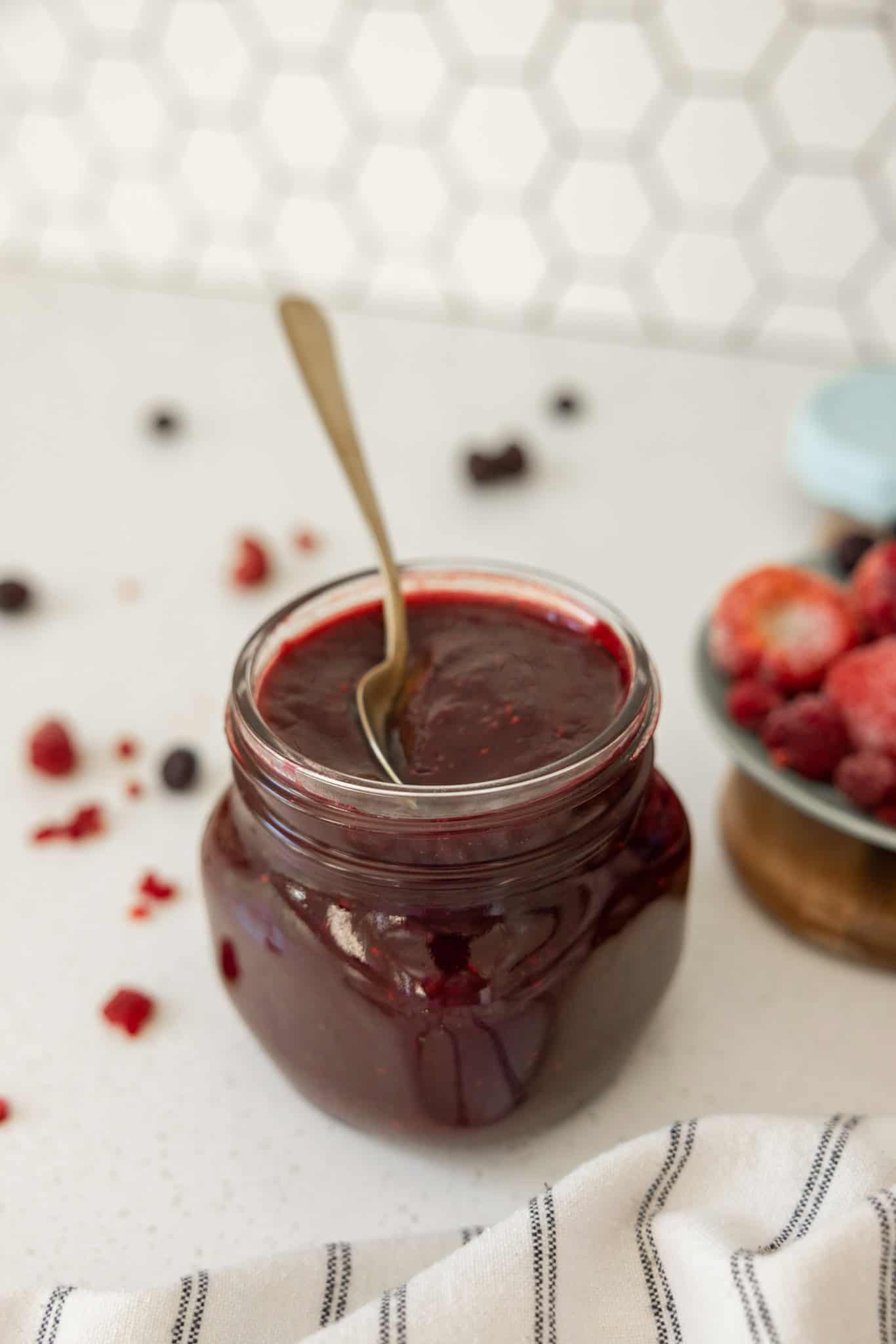 Quick Refrigerator Jam sarahtherese.co